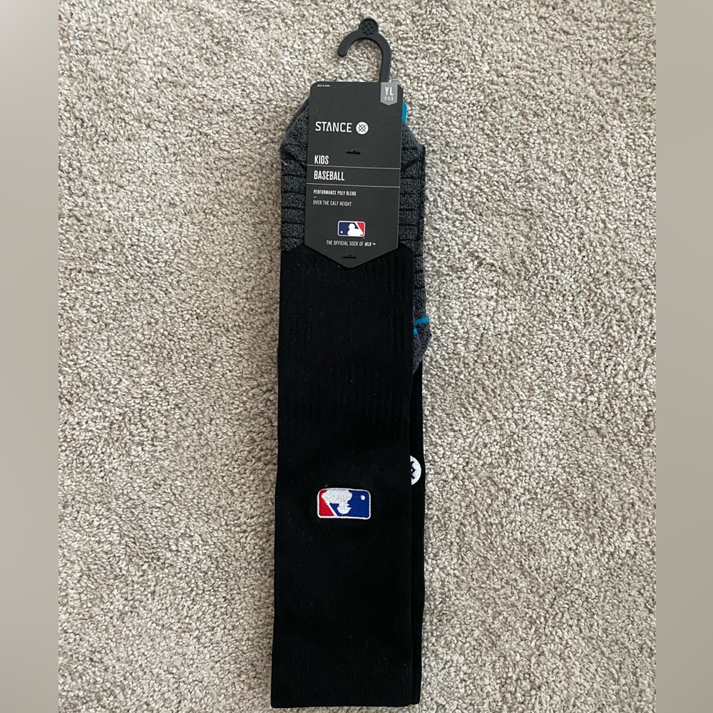 NWT Stance MLB over the calf baseball socks, size YL all black color